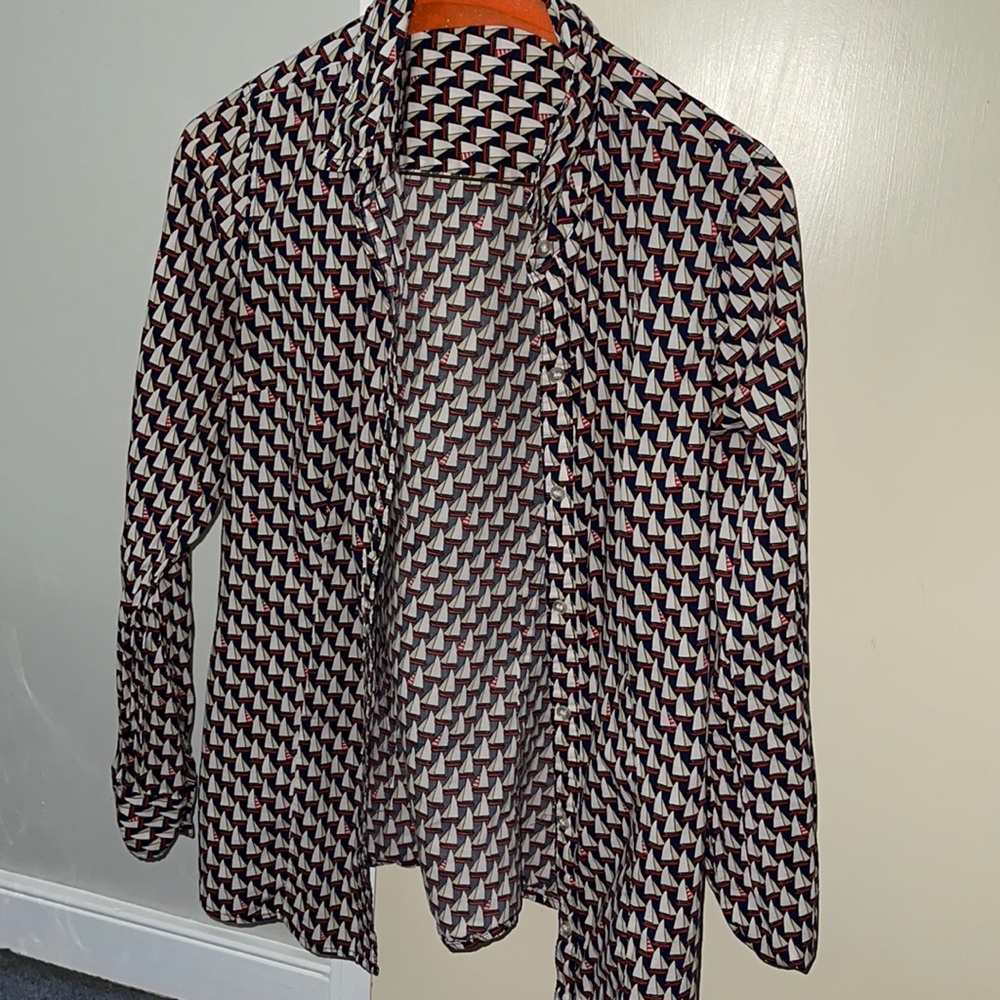 The limited (brand) size S